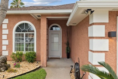 Nestled within Bid-A-Wee, a golf-cart friendly community of on Holiday Golf Club in Florida - for sale on GolfHomes.com, golf home, golf lot