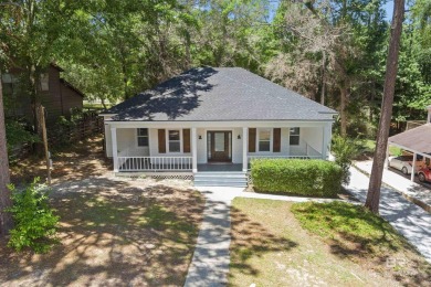 SELLERS WILL ENTERTAIN OFFERS BETWEEN $310,000 AND $330,000 on Lake Forest Yacht and Country Club in Alabama - for sale on GolfHomes.com, golf home, golf lot