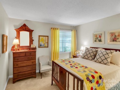 Discover comfort & style in this spacious bottom-level condo on Waynesville Country Club Inn in North Carolina - for sale on GolfHomes.com, golf home, golf lot