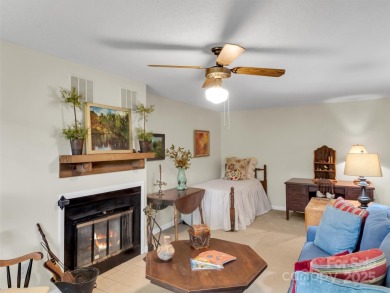 Discover comfort & style in this spacious bottom-level condo on Waynesville Country Club Inn in North Carolina - for sale on GolfHomes.com, golf home, golf lot