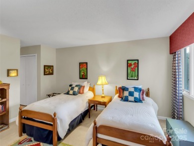 Discover comfort & style in this spacious bottom-level condo on Waynesville Country Club Inn in North Carolina - for sale on GolfHomes.com, golf home, golf lot