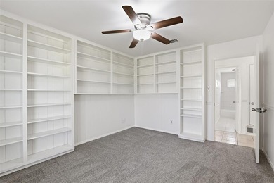 CLEAN AND MOVE IN READY. Situated on a quiet, established street on Shady Valley Golf Club in Texas - for sale on GolfHomes.com, golf home, golf lot