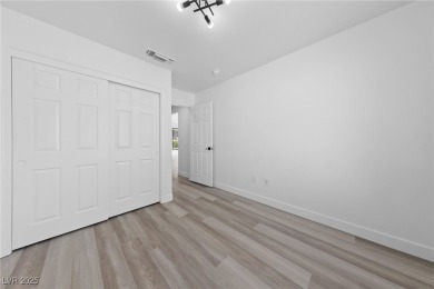Beautifully updated 2BD/2BA townhome in Sun City Summerlin, Las on Eagle Crest Golf Club in Nevada - for sale on GolfHomes.com, golf home, golf lot