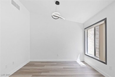 Beautifully updated 2BD/2BA townhome in Sun City Summerlin, Las on Eagle Crest Golf Club in Nevada - for sale on GolfHomes.com, golf home, golf lot