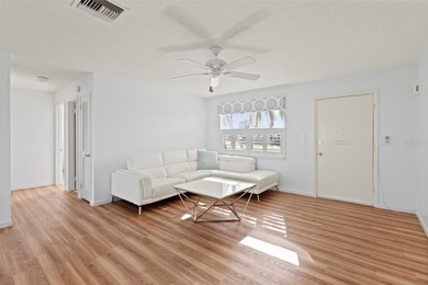 Under contract-accepting backup offers. Welcome to easy Florida on Mainlands Golf Club in Florida - for sale on GolfHomes.com, golf home, golf lot