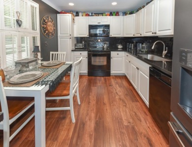 Welcome to this lovely 2-bed, 2-bath condo featuring a versatile on Palm-Aire Country Club and Resort - The Oaks in Florida - for sale on GolfHomes.com, golf home, golf lot