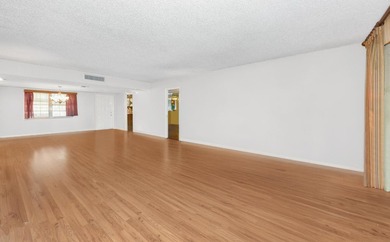 SELLER MOTIVATED! Beautifully maintained 3-bedroom, 2-bath condo on Palm-Aire Country Club and Resort - The Oaks in Florida - for sale on GolfHomes.com, golf home, golf lot