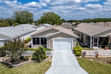 Under contract-accepting backup offers. BOND PAID! TURNKEY! 2 on Oakleigh Executive Golf Course in Florida - for sale on GolfHomes.com, golf home, golf lot