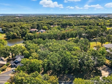 Fantastic opportunity to build your dream home on this on The Oaks Golf Course in Missouri - for sale on GolfHomes.com, golf home, golf lot