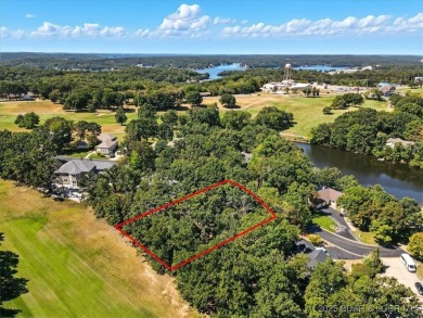 Fantastic opportunity to build your dream home on this on The Oaks Golf Course in Missouri - for sale on GolfHomes.com, golf home, golf lot