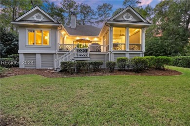 Welcome to 17 E Summerton Court in Belfair, a home epitomizing on Belfair Golf Club in South Carolina - for sale on GolfHomes.com, golf home, golf lot