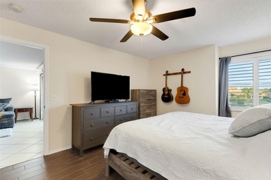 A well presented 2-bedroom, 2-bathroom condo in desirable on Feather Sound Country Club in Florida - for sale on GolfHomes.com, golf home, golf lot