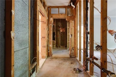 Beautiful spacious fixer upper in the heart of Buckhead.  This on Bobby Jones Golf Club in Georgia - for sale on GolfHomes.com, golf home, golf lot