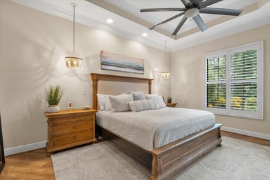 PRIVATE CUL-DE-SAC/OUTDOOR OASIS/ONE OF A KIND
PRIVATE on Ritz-Carlton Members Golf Club in Florida - for sale on GolfHomes.com, golf home, golf lot