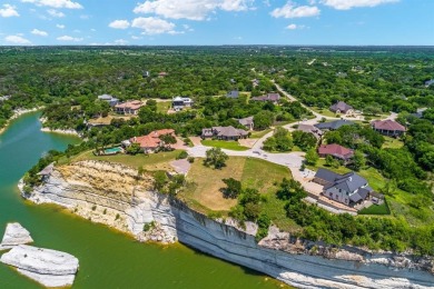 This laid back 3 bedroom, 3 bathroom home is all about on White Bluff Resort - Old Course in Texas - for sale on GolfHomes.com, golf home, golf lot