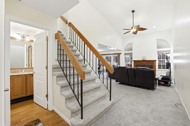 Highly desirable 2 story Townhome in the Greens of Glendale on Glendale Lakes Golf Club in Illinois - for sale on GolfHomes.com, golf home, golf lot