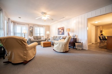 LAKEFRONT LIVING - NOW PRICED AT $750,000! Motivated sellers are on Fairfield Plantation Golf and Country Club in Georgia - for sale on GolfHomes.com, golf home, golf lot
