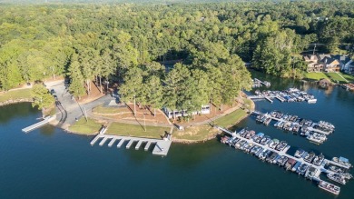 LAKEFRONT LIVING - NOW PRICED AT $750,000! Motivated sellers are on Fairfield Plantation Golf and Country Club in Georgia - for sale on GolfHomes.com, golf home, golf lot