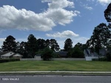 Nice, cleared lot on a quiet street in Norhtwest Kinston near on Kinston Country Club Inc in North Carolina - for sale on GolfHomes.com, golf home, golf lot