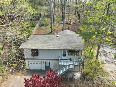 Are you looking for a quirky home that embodies all that is on Asheville Municipal Golf Course in North Carolina - for sale on GolfHomes.com, golf home, golf lot