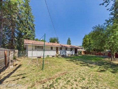 Spacious 3/2 single-level brick home very close to Pinehurst on The Pinehurst Golf Course in Idaho - for sale on GolfHomes.com, golf home, golf lot