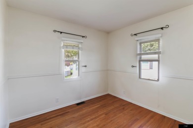 Justin Peffer, M: , jfpeffer,   - Welcome to your dream home in on Warren Swigart Municipal Golf Course in Nebraska - for sale on GolfHomes.com, golf home, golf lot