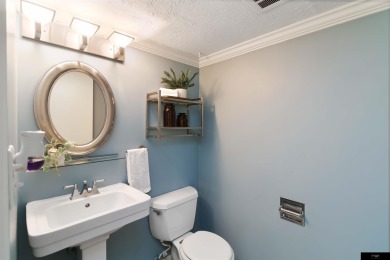 Justin Peffer, M: , jfpeffer,   - Welcome to your dream home in on Warren Swigart Municipal Golf Course in Nebraska - for sale on GolfHomes.com, golf home, golf lot