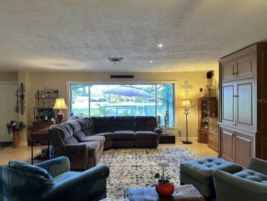Beautiful 3 bedroom 2 1/2 bath ranch style home with 2 car on Sara Bay Country Club in Florida - for sale on GolfHomes.com, golf home, golf lot
