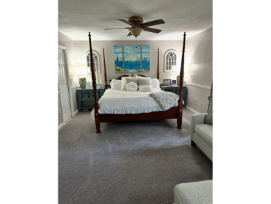 Beautiful 3 bedroom 2 1/2 bath ranch style home with 2 car on Sara Bay Country Club in Florida - for sale on GolfHomes.com, golf home, golf lot