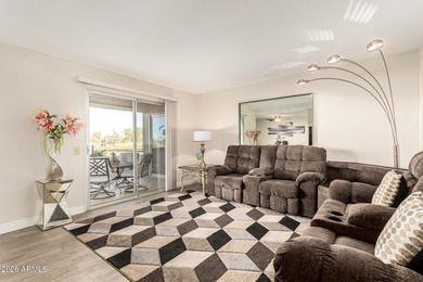 Beautiful ground-floor home perfectly situated on the golf on Hillcrest Golf Club in Arizona - for sale on GolfHomes.com, golf home, golf lot