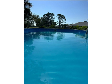 Beautiful 3 bedroom 2 1/2 bath ranch style home with 2 car on Sara Bay Country Club in Florida - for sale on GolfHomes.com, golf home, golf lot