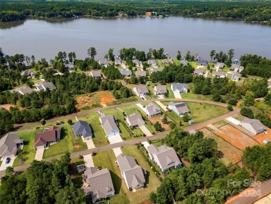 Welcome home to this fabulous custom built builder owned split 4 on Edgewater Golf Club in South Carolina - for sale on GolfHomes.com, golf home, golf lot