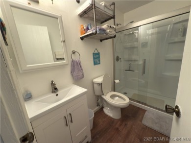 Lakefront Living at Heron Bay! Located at the 21mm, this on Sycamore Creek Golf Club in Missouri - for sale on GolfHomes.com, golf home, golf lot