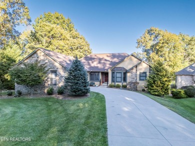 ''Welcome Home''This golf course front, split floorplan 2016 sq on Heatherhurst Golf Course in Tennessee - for sale on GolfHomes.com, golf home, golf lot