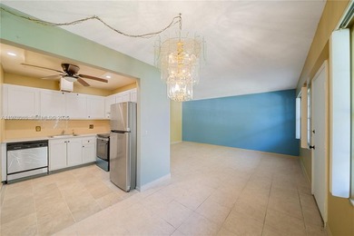 Amazing apartment with 2 bedrooms, 1.5 bathrooms. Condo on the on Flamingo Lakes Country Club in Florida - for sale on GolfHomes.com, golf home, golf lot