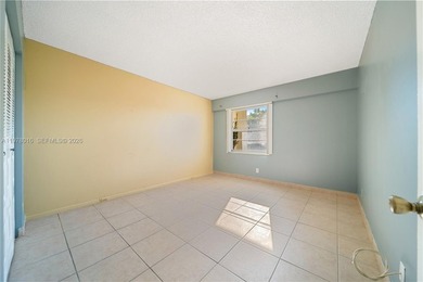 Amazing apartment with 2 bedrooms, 1.5 bathrooms. Condo on the on Flamingo Lakes Country Club in Florida - for sale on GolfHomes.com, golf home, golf lot