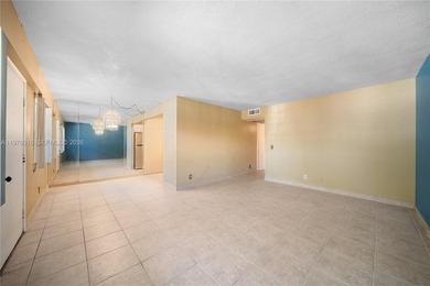 Amazing apartment with 2 bedrooms, 1.5 bathrooms. Condo on the on Flamingo Lakes Country Club in Florida - for sale on GolfHomes.com, golf home, golf lot