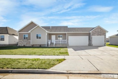 LANDSCAPING INCLUDED & MOVE-IN READY! Welcome to your new home on Sage Lakes Municipal Golf Course in Idaho - for sale on GolfHomes.com, golf home, golf lot