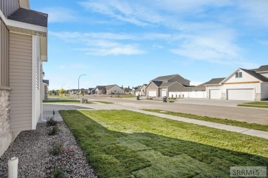 LANDSCAPING INCLUDED & MOVE-IN READY! Welcome to your new home on Sage Lakes Municipal Golf Course in Idaho - for sale on GolfHomes.com, golf home, golf lot