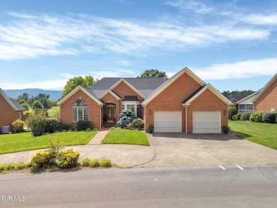 This 2,500 sq ft all-brick home offers comfortable one-level on Link Hills Country Club in Tennessee - for sale on GolfHomes.com, golf home, golf lot