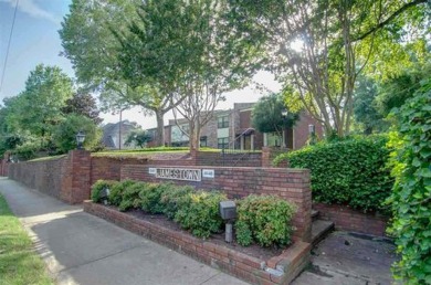 WOW! Amazing value and easy condo living! Close to expressway on Chickasaw Country Club in Tennessee - for sale on GolfHomes.com, golf home, golf lot