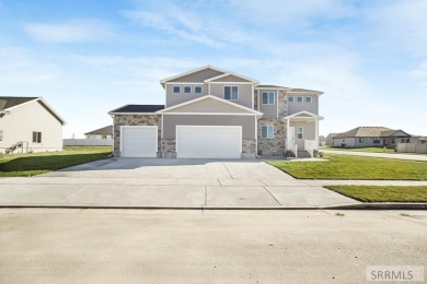 LANDSCAPING INCLUDED & MOVE-IN READY! Welcome to your new home on Sage Lakes Municipal Golf Course in Idaho - for sale on GolfHomes.com, golf home, golf lot