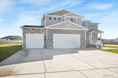 LANDSCAPING INCLUDED & MOVE-IN READY! Welcome to your new home on Sage Lakes Municipal Golf Course in Idaho - for sale on GolfHomes.com, golf home, golf lot