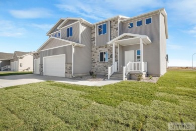 LANDSCAPING INCLUDED & MOVE-IN READY! Welcome to your new home on Sage Lakes Municipal Golf Course in Idaho - for sale on GolfHomes.com, golf home, golf lot