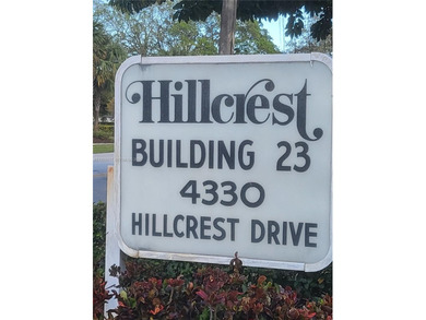 Great condo centrally located in the heart of Hollywood in the on Hillcrest Golf and Country Club in Florida - for sale on GolfHomes.com, golf home, golf lot