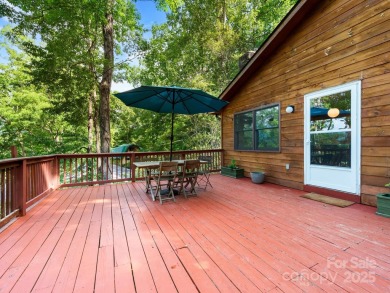 This charming mountain getaway is in the sought after on Waynesville Country Club Inn in North Carolina - for sale on GolfHomes.com, golf home, golf lot