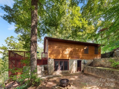 This charming mountain getaway is in the sought after on Waynesville Country Club Inn in North Carolina - for sale on GolfHomes.com, golf home, golf lot