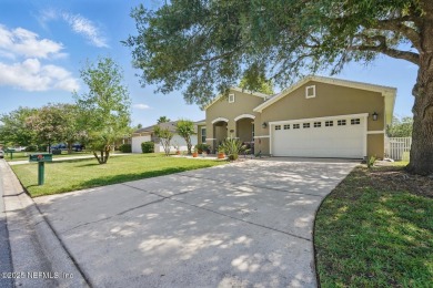 Beautifully maintained 3BR/2BA home in the desirable community on St. Johns Golf Club in Florida - for sale on GolfHomes.com, golf home, golf lot