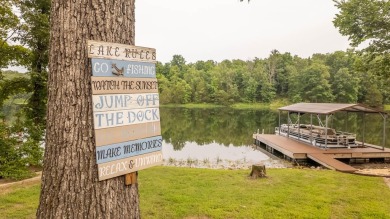 Lakefront Home in Cherokee Village, Arkansas - Waterfront Living on Cherokee Village North Course in Arkansas - for sale on GolfHomes.com, golf home, golf lot