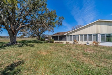 This home has been well maintained by the owner.  This charming on Falcon Watch Golf Club in Florida - for sale on GolfHomes.com, golf home, golf lot